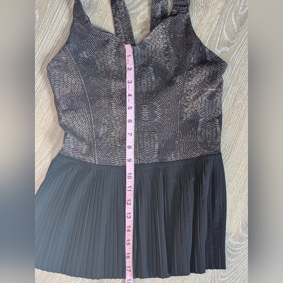 Lululemon City Tank Peplum To Golden Goddess Cashew Black Women's - Picture 10 of 11